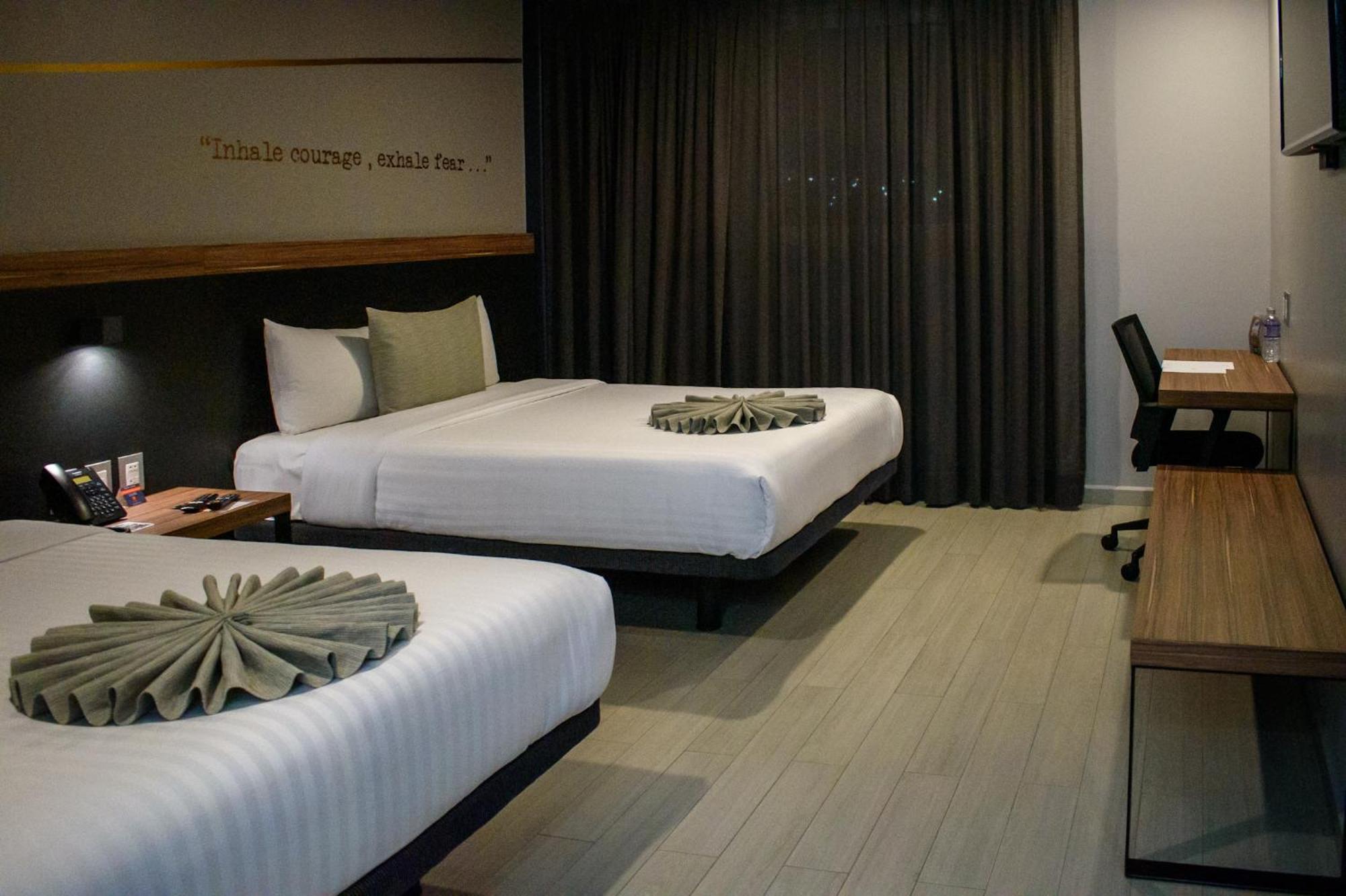 Jurica Bedford Hotel מראה חיצוני תמונה